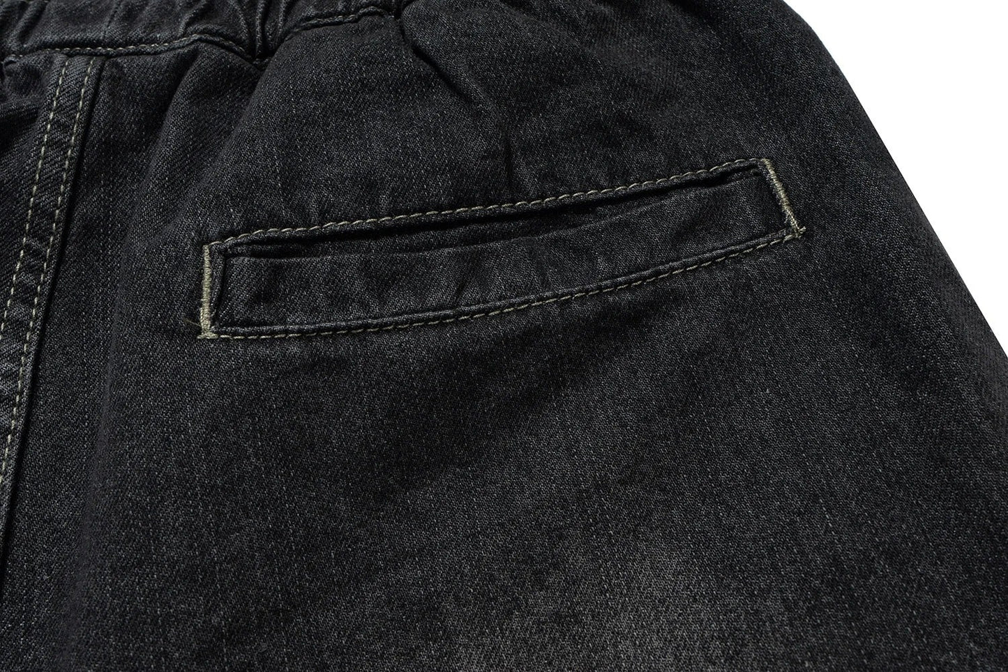 Dark Utility Shorts Jeans