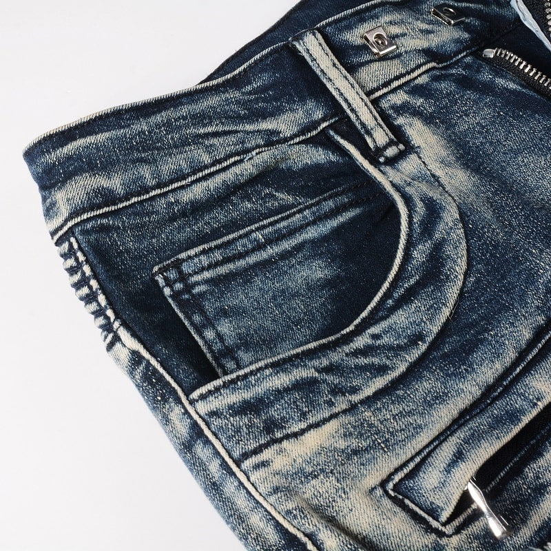 Blaue gesegnete Jeans