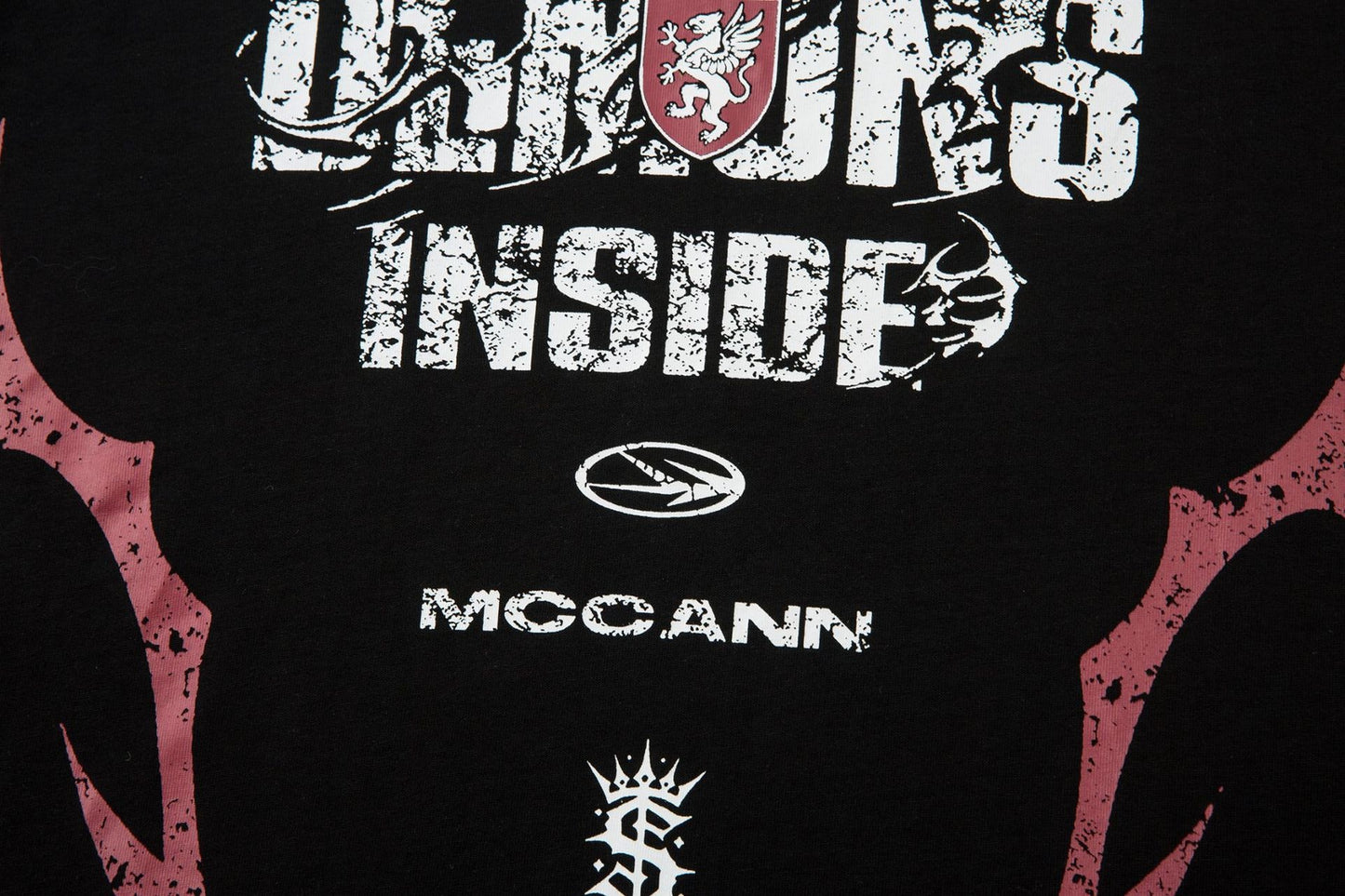 Schwarze Dämonen Langarmshirt