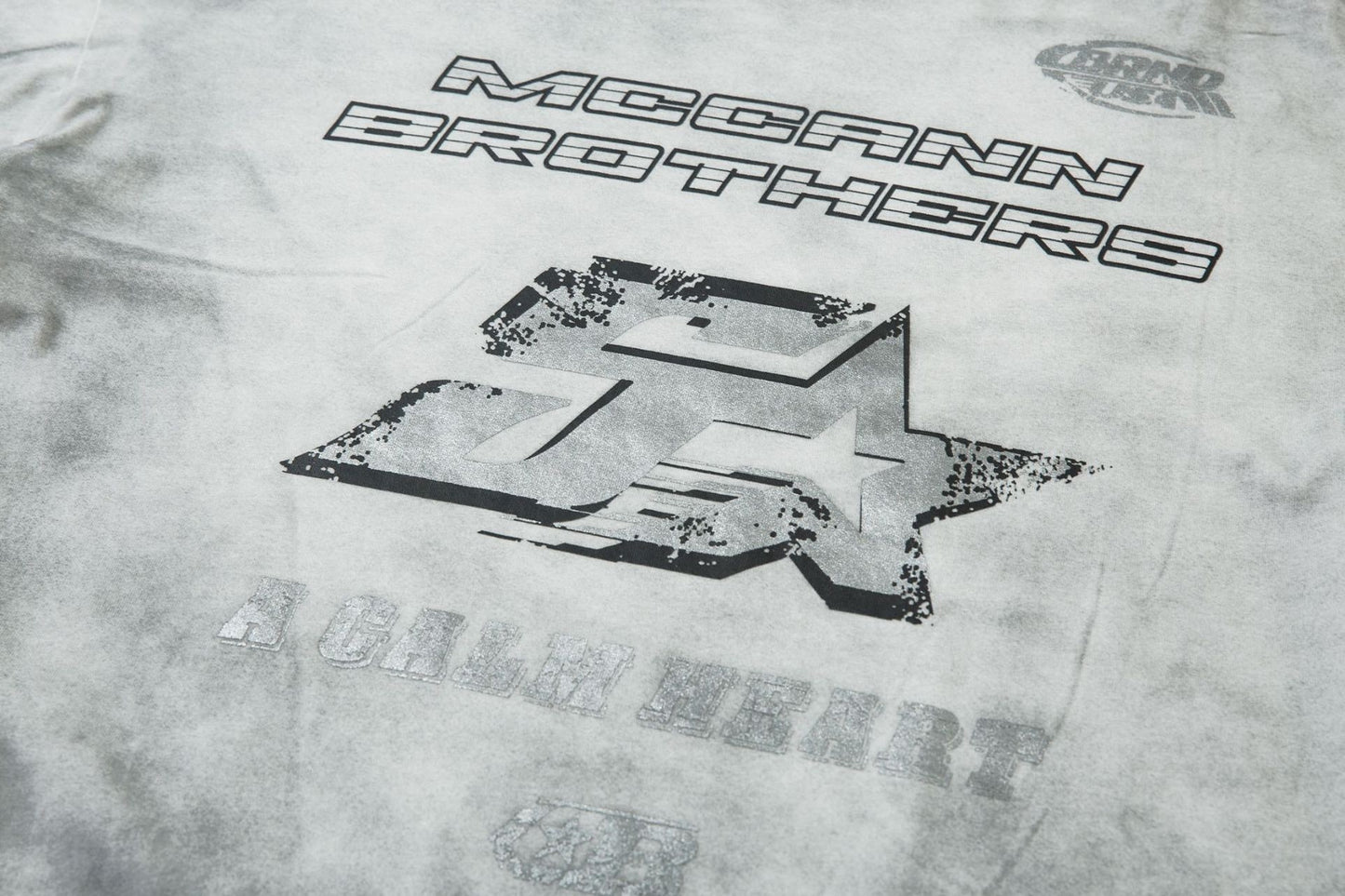 Weißes Dirty Langarm-T-Shirt