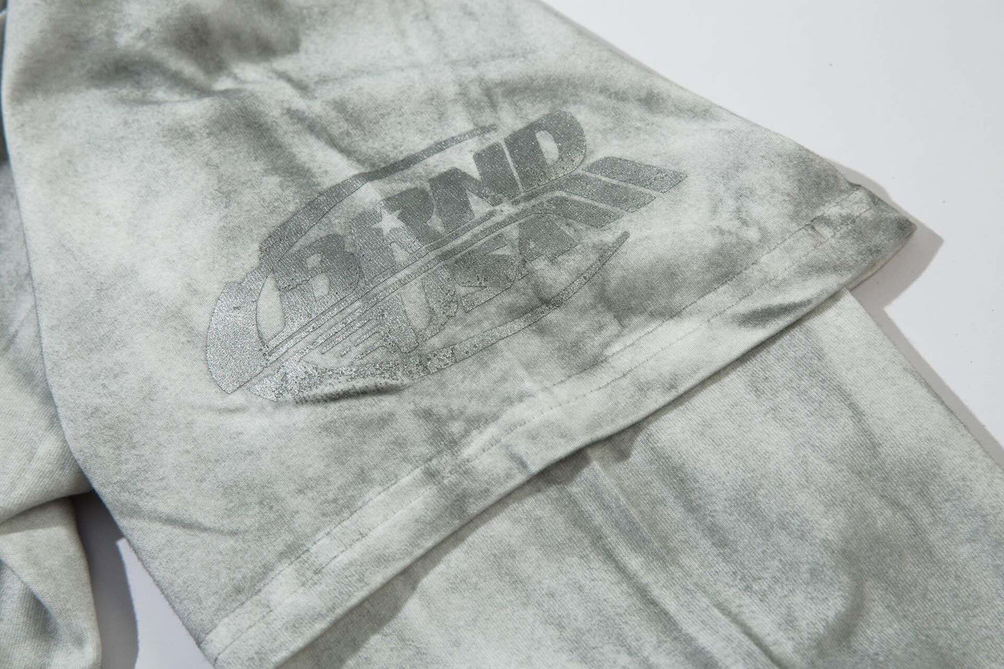 Weißes Dirty Langarm-T-Shirt