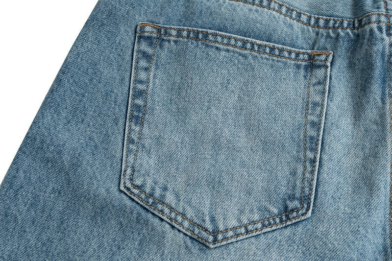 Hellblaue Baggy-Jeans