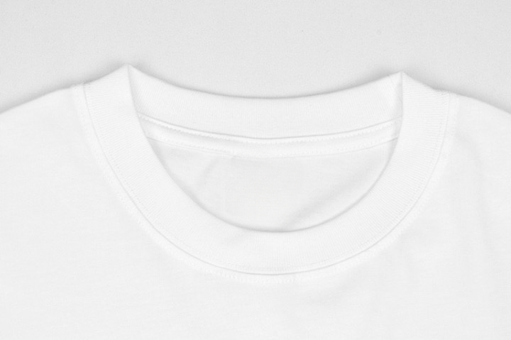 Weißes T-Shirt mit kastiger Passform