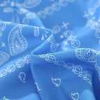 Azurblaue Bandana-Badeshorts