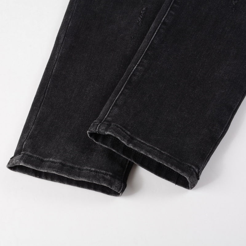 Schwarze Blumenjeans