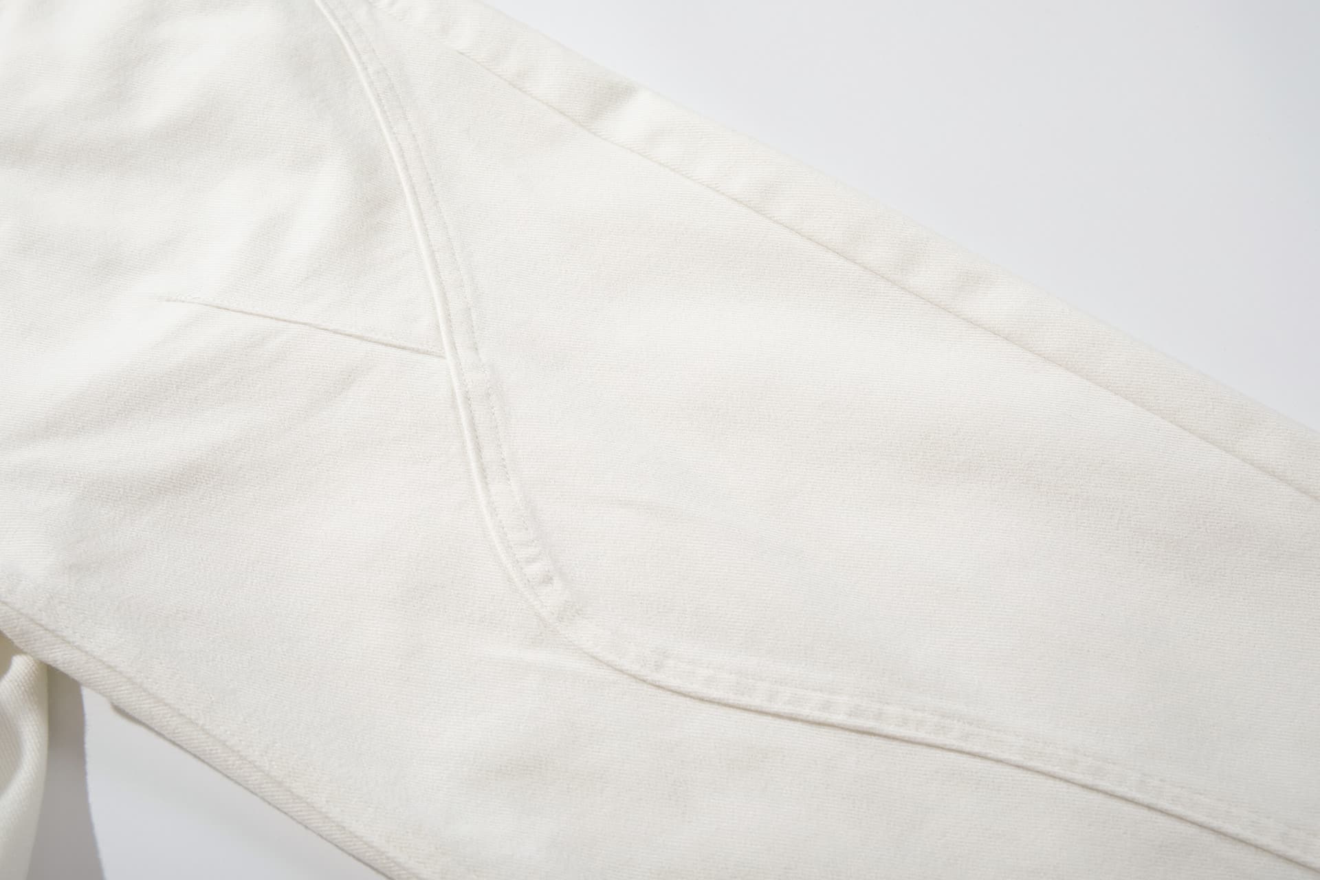 All White Baggy Jeans