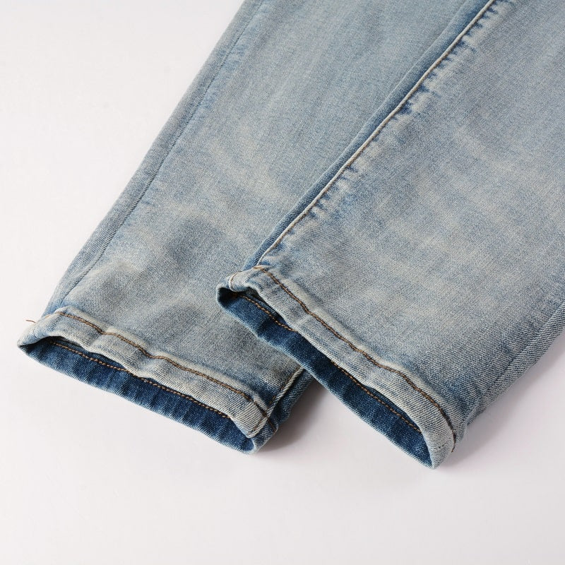 Klassische leichte Jeans