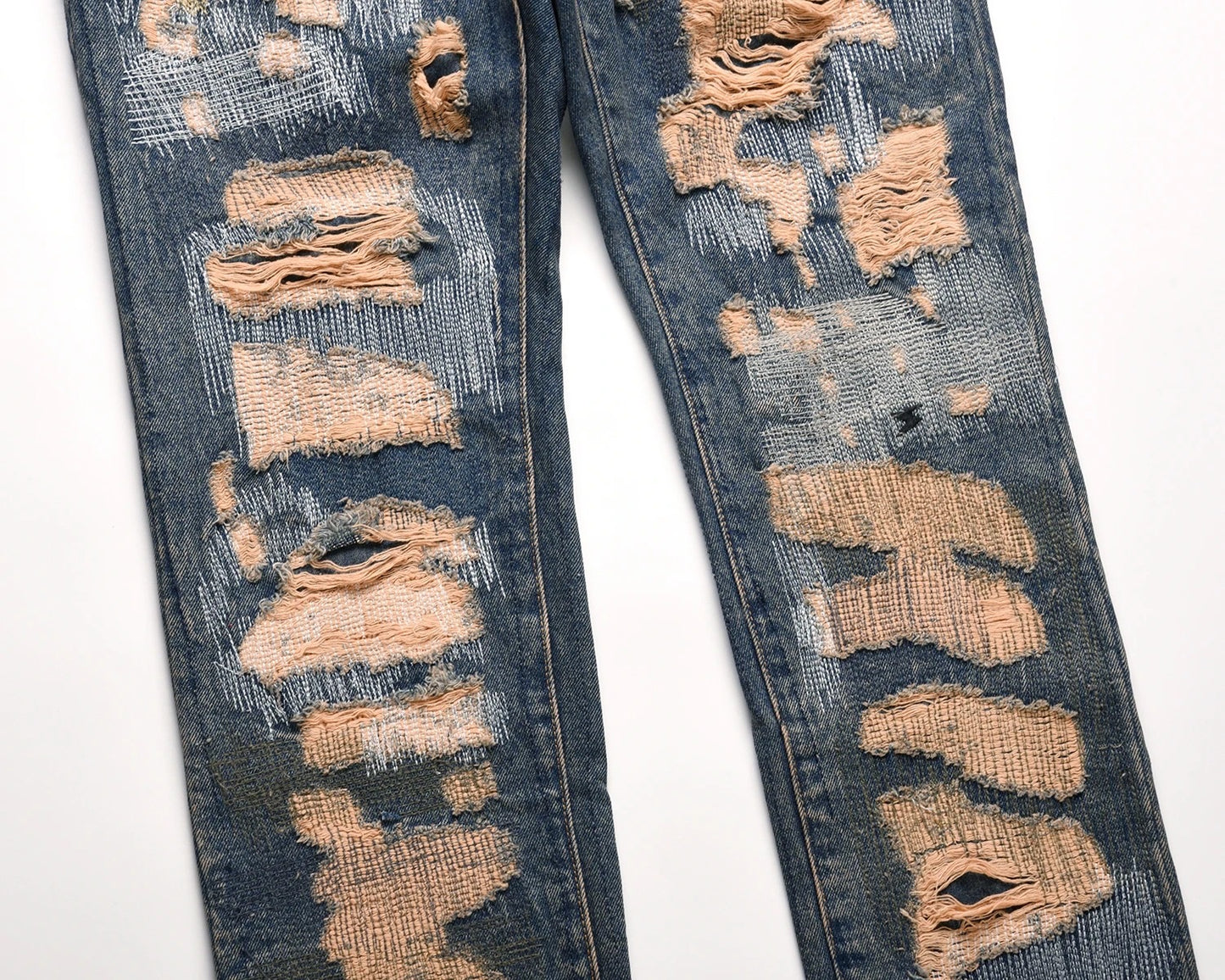 Cremefarbene Jeans im Used-Look