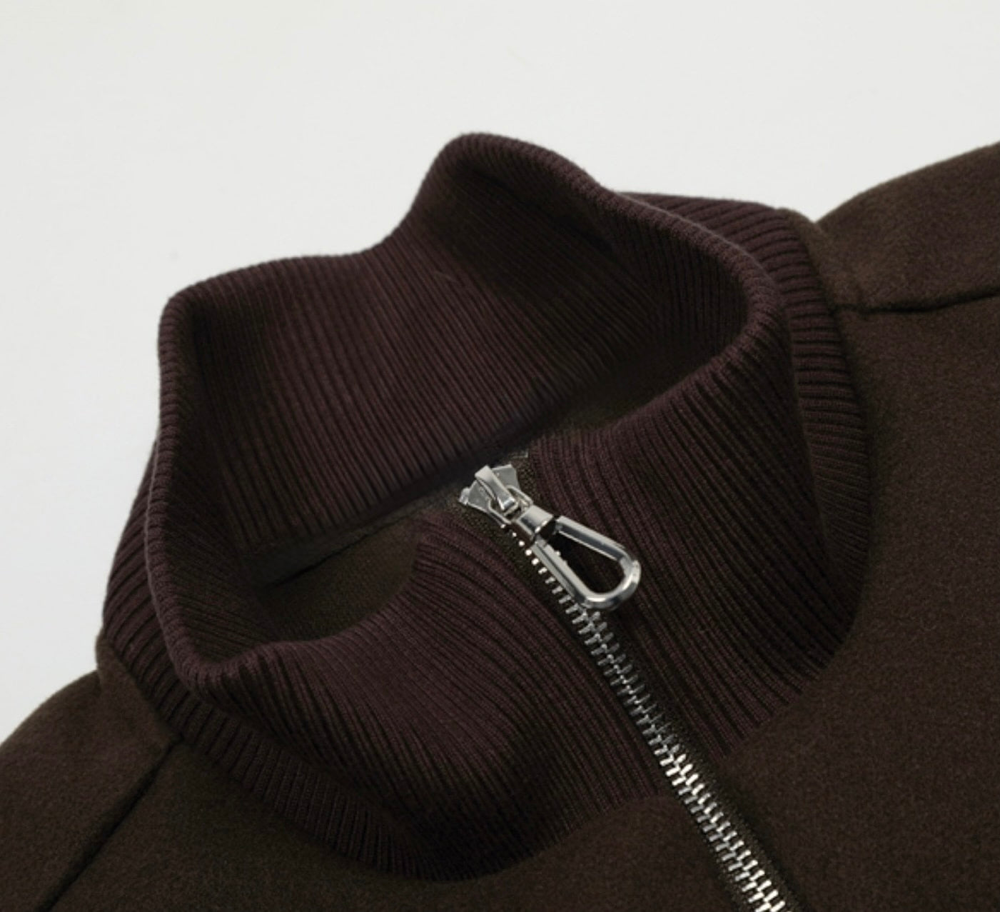 Braunes Silent Jacket