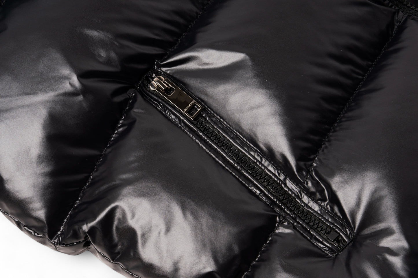 TVE Schwarze Pufferjacke