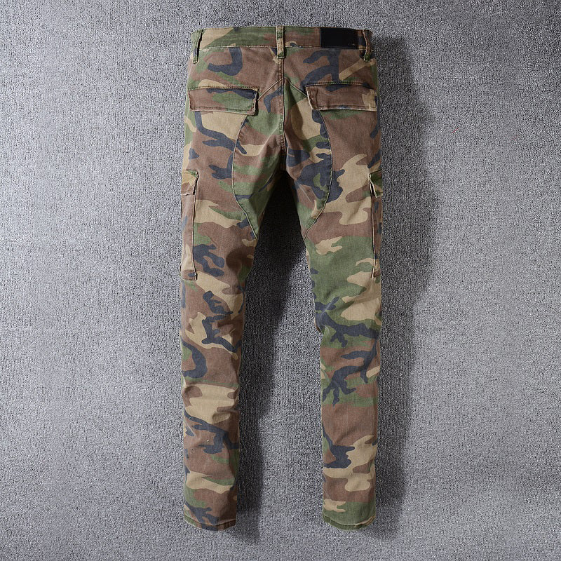 Militärische Camo-Jeans