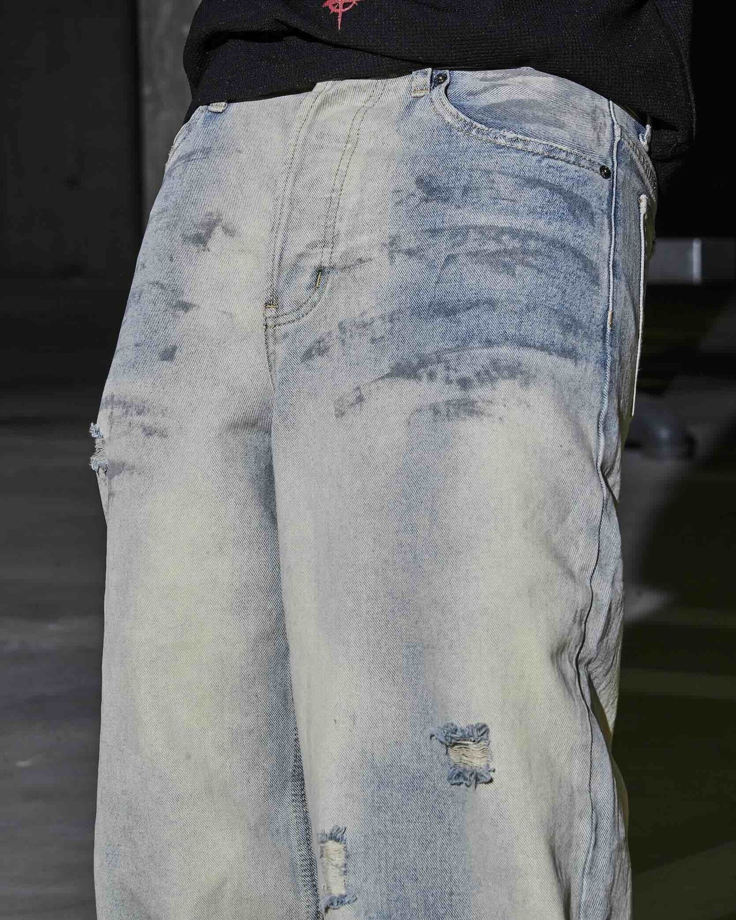 Destroyed Baggy Jeans